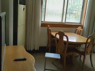 府苑小区三室 家具家电齐全 周边配套完善 随时看房