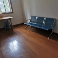 好房出租 文体馆对面 新园小区一期三室两厅 5楼 家具齐全